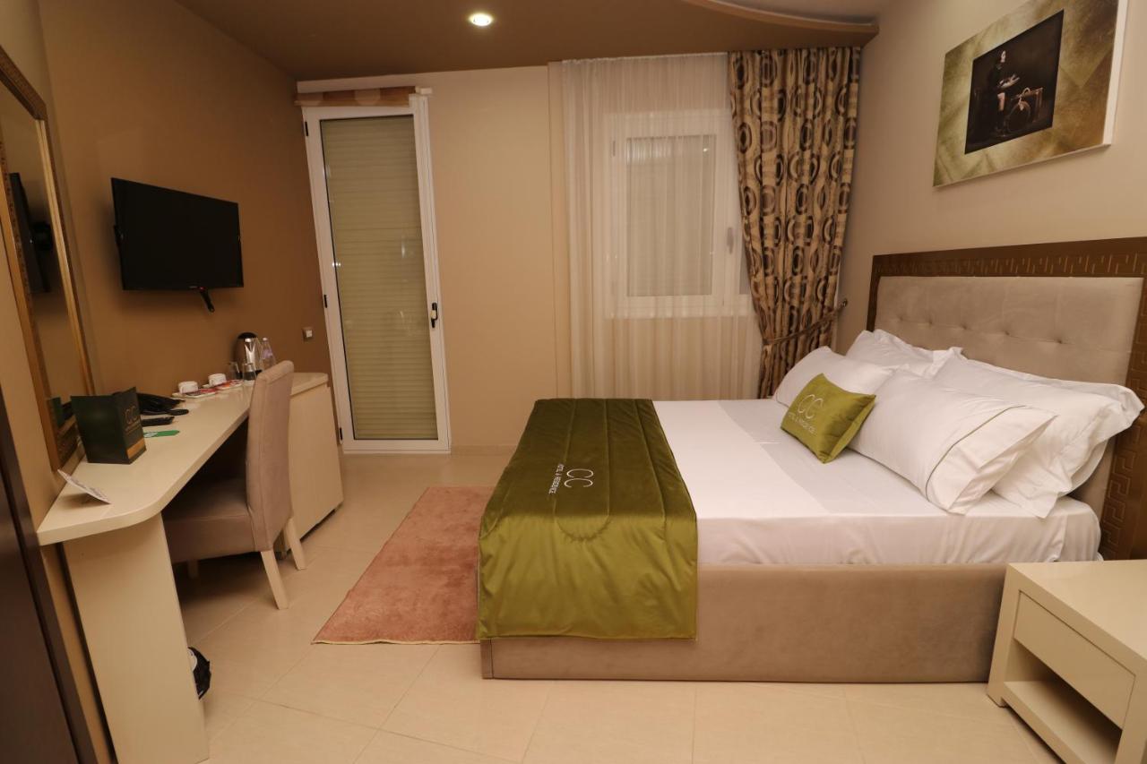 Cc Hotel & Residence Vlora Kültér fotó